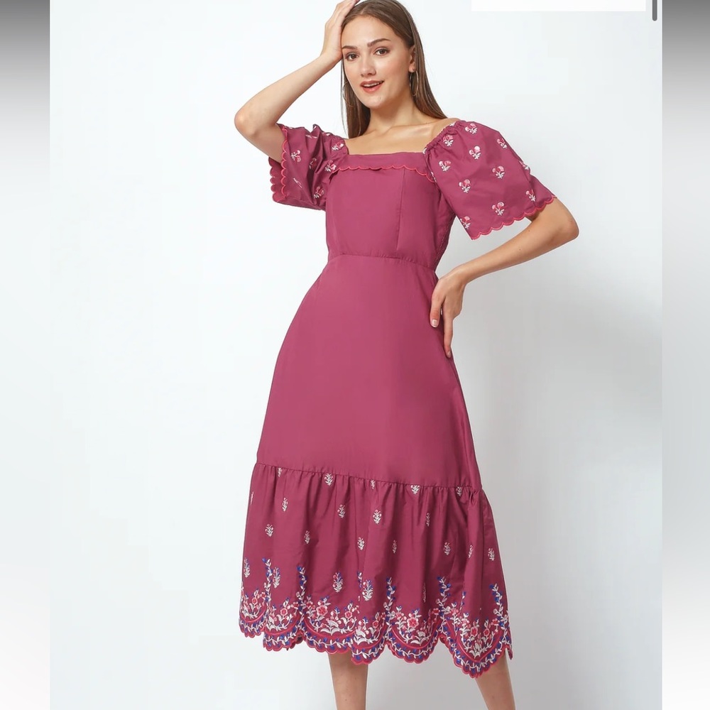 Cella & Flo embroidered nursing dress. Hidden zipper access.